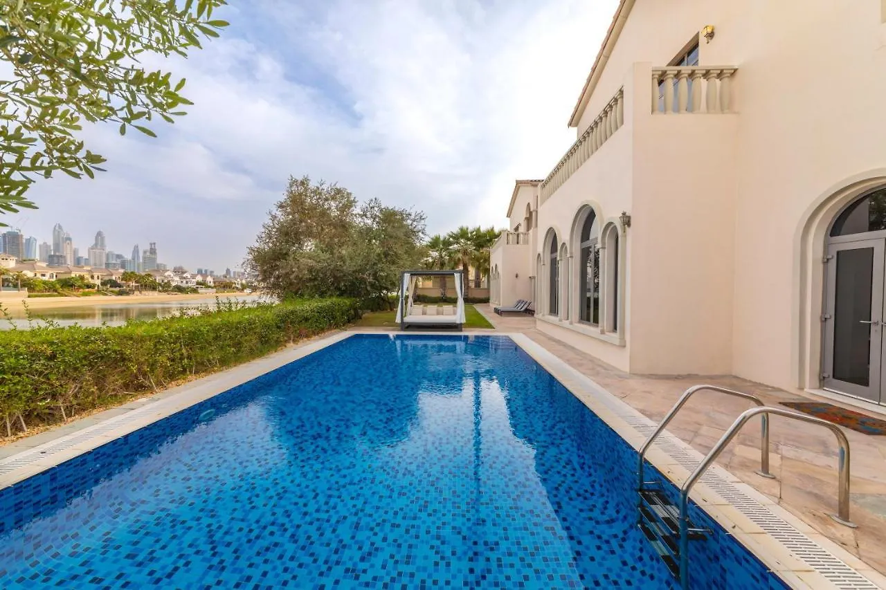 Maison Privee - Private Pool & Beach Access Villa With Cinematic Vws Dubai